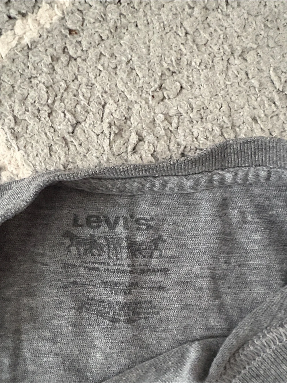 Levis lightweight grey